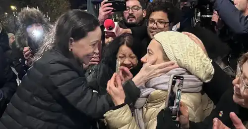 Нобелівська лауреатка втекла з Венесуели човном, але запізнилася на вручення в Осло - INFBusiness