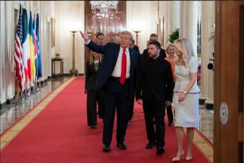 Між лестощами та ультиматумами: як змінювалася риторика Трампа у переговорах із Зеленським - INFBusiness