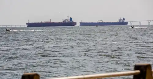 США перекидає елітні авіапідрозділи до Карибського басейну, на вулицях Венесуели роздають зброю - INFBusiness