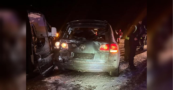 На трасі Київ — Харків сталася смертельна ДТП: маршрутка виїхала на зустрічну смугу, є загиблі (фото) - INFBusiness