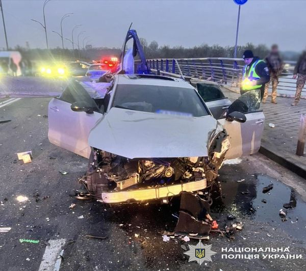 Велика аварія у Києві: п'ятеро постраждалих, перекрито Броварський проспект (фото, відео) - INFBusiness