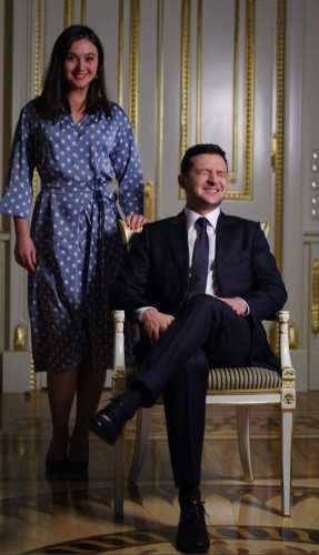 Фотограф розповів історію спільної фотографії Зеленського та Мендель - INFBusiness