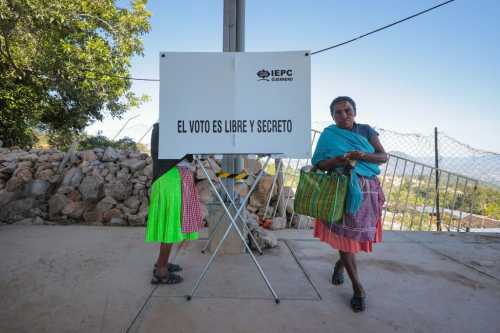 Особливості виборів у світі: у Мексиці голосують в автобусах, а в Чилі штрафують за неявку - INFBusiness