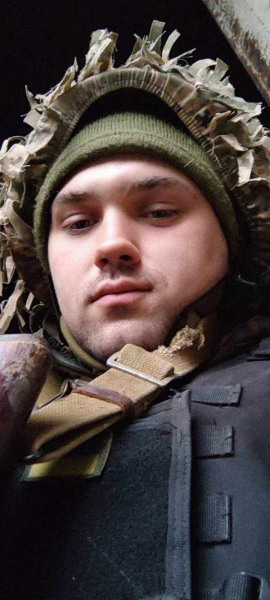 «Сам зголосився переносити боєкомплекти, від вибухів яких полягли б ми всі»: 23-річний воїн врятував побратимів ціною власного життя - INFBusiness