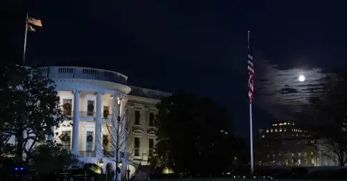 У Білому домі з’явилося фото Трампа з Путіним - INFBusiness