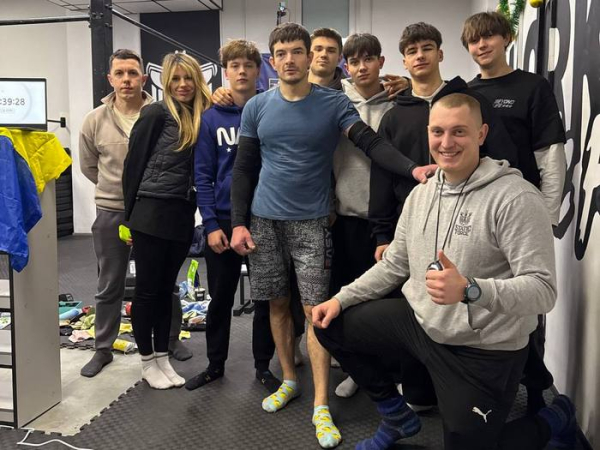 «Під час фіксації росіяни бомбили Київ і були прильоти поруч»: спортсмен із Полтави встановив світовий рекорд з виходів на турніку - INFBusiness