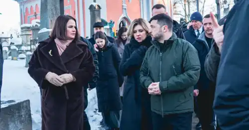 Зеленський у Литві поговорив з Тихановською і сказав, що у шпіца Лукашенка більше прав, ніж у білорусів - INFBusiness