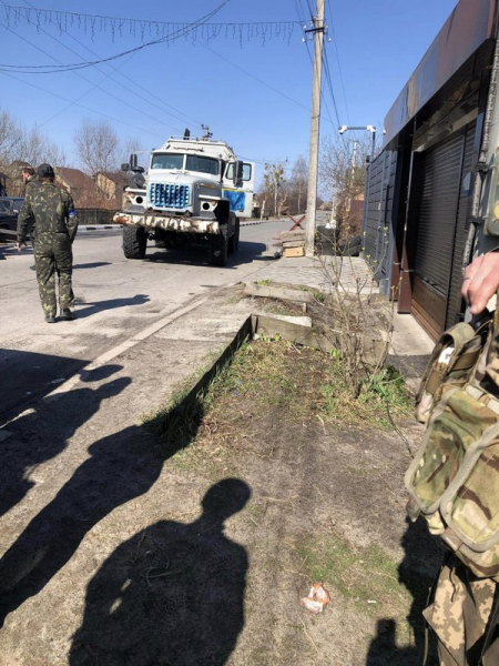 Майже через 4 роки повномасштабної війни показали рідкісну техніку окупантів, знищену під Гостомелем - INFBusiness