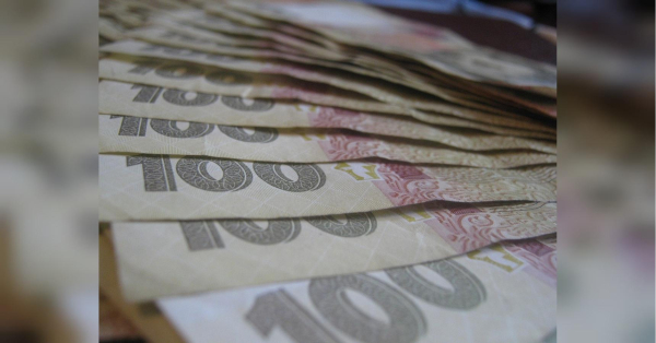 Зарплати учителів зростуть на 50%: хто і коли отримає надбавку - INFBusiness