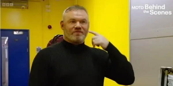 Легендарний футболіст Уейн Руні оглух на одне вухо (фото) - INFBusiness