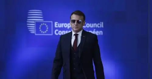 Стармер спародіював Макрона, надівши темні окуляри-авіатори - INFBusiness