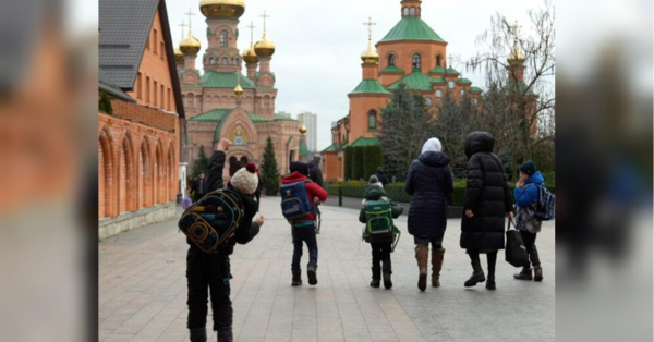 «Русский мир» під прикриттям: у Києві діє підпільна школа з радянськими підручниками та російськими піснями - INFBusiness