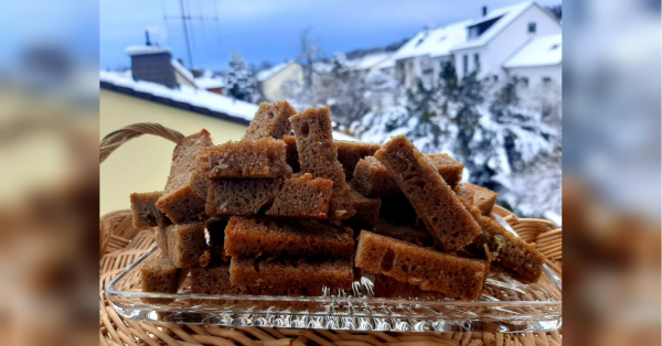 Сухарики з часником: дуже бюджетно та неймовірно смачно - INFBusiness