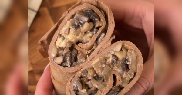 Печінкові млинці з грибною начинкою: ніжні та соковиті - INFBusiness