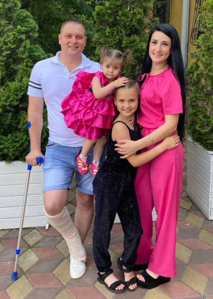 «Голова забинтована, обличчя понівечене, праве плече вивернуте, ліва рука поламана. Очей не було»: росіяни закатували у полоні воїна ЗСУ - INFBusiness