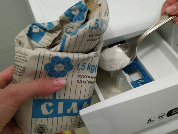 Речі стануть набагато чистішими і яскравішими без великих зусиль: чому варто додавати сіль під час прання - INFBusiness