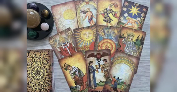 Близнюкам — «Двійка мечів» та вибір, Скорпіонам — «П'ятірка мечів» та конфлікти: Таро-гороскоп на 19 лютого - INFBusiness