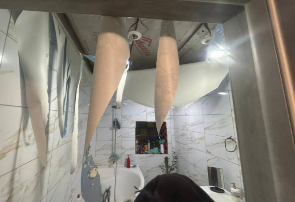 Росіяни продовжують обстрілювати Україну. В ніч на 3 лютого вони атакували Харків. Удари були по енергетичній інфраструктурі. Про це повідомив мер міста Ігор Терехов. Росія завдала безпрецедентних ударів по українських містах: знищено енергетику і житлові будинки (фото) - INFBusiness