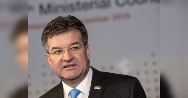 Масштабне розкриття архівів, пов’язаних з діяльністю засудженого мільярдера-педофіла Джеффрі Епштейна, торкнулося й далекої Словаччини. Скандал у Словаччині: радник Фіцо йде у відставку після нових файлів Епштейна - INFBusiness