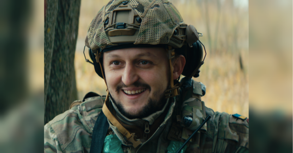 «Мене вели на розстріл…»: актор та боєць батальйону «Вовки Да Вінчі» Євген Григорʼєв про службу та кінець війни - INFBusiness