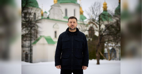 «Україна не тільки вистояла, а й дає здачі»: Зеленський звернувся до українців з нагоди річниці вторгнення (відео) - INFBusiness