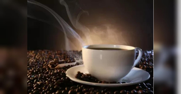 Забудьте про чай: названо напій, який заряджає енергією та покращує самопочуття - INFBusiness