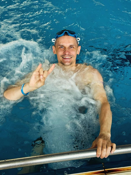 «Потемніло в очах, всі кричать, я хотів вже прощатися з життям»: історія бармена, який став штурмовиком - INFBusiness