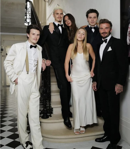 На тлі конфлікту з батьками Бруклін Бекхем передав таємне послання сестрі - INFBusiness