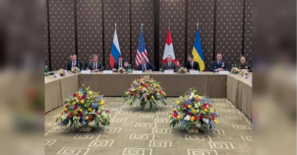 Представники України, росії та США 18 лютого продовжили переговори в Женеві щодо припинення війни. Спостерігачі вважають, що мало ознак прориву, оскільки позиції ворогуючих сторін залишаються далекими одна від одної. Переговори у Женеві в глухому куті: ЗМІ повідомляють про непримиренні позиції України та рф - INFBusiness