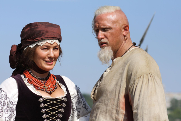 «Було два прильоти, все просто в руїнах»: відома акторка Лариса Руснак про випробування під час великої війни - INFBusiness