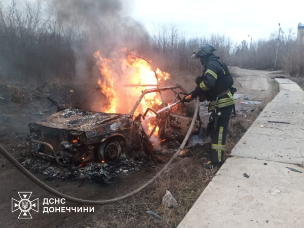 Фото ДСНС Авто вигоріло вщент: ворожий безпілотник вбив працівників Слов’янської ТЕС (фото) - INFBusiness