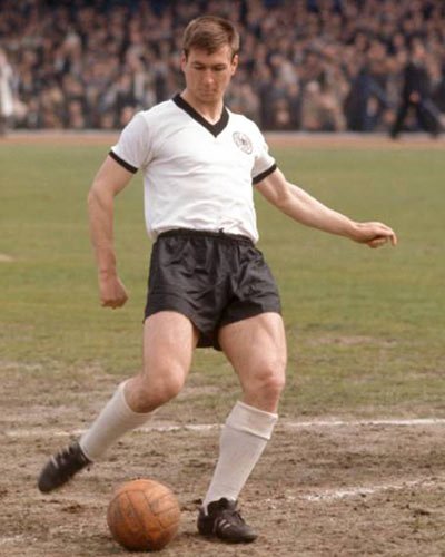 У складі збірної ФРН захисник Піонтек зіграв 6 матчів Помер легенданий футбольний тренер, який народився в Польщі, грав за Німеччину, а прославив Данію (фото) - INFBusiness