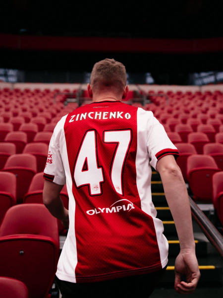 «Він був першим, кому я зателефонував»: Зінченко прокоментував свій перехід в «Аякс» (фото, відео) - INFBusiness