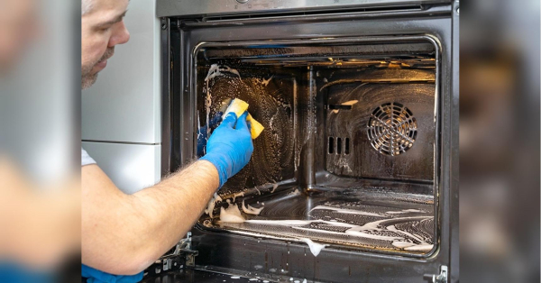 Як легко очистити духовку від жиру: перевірені способи - INFBusiness