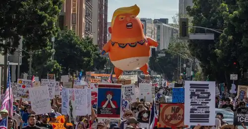 США на межі бунту: 8 мільйонів людей знову вийшли на вулиці проти короля Трампа - INFBusiness