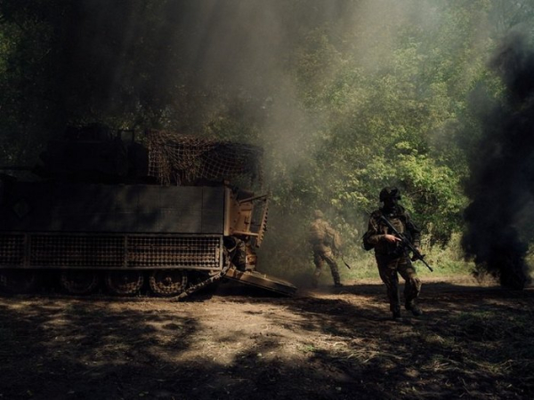 «Колись про цих воїнів будуть говорити як про творців української історії»: у Полтаві відкрили фотовиставку про бійців «Хартії» - INFBusiness