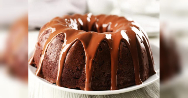 Усе змішали й у духовку: як за лічені хвилини приготувати смачний пиріг до чаю - INFBusiness