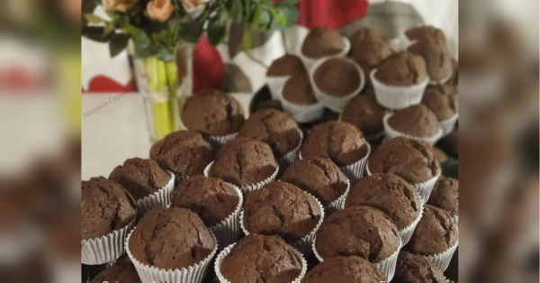 Шоколадні кекси з чорною смородиною: вдалий рецепт, який під силу кожному - INFBusiness