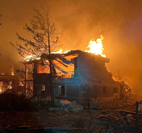 Росіяни атакували Запоріжжя та Дніпропетровщину: горять будинки, багато поранених (фото, відео) - INFBusiness