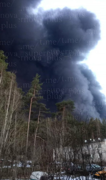 Палає ключовий російський порт: дрони вдарили по резервуарах із паливом (фото, відео) - INFBusiness