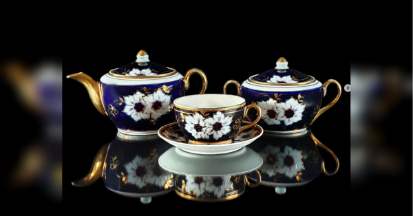 «Магія яблуневого саду робить ці сервізи мрією багатьох людей і сьогодні», — колекціонерка Людмила Карпінська-Романюк - INFBusiness