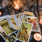 Терезам — «Двійка Кубків» і взаємність у стосунках, Овнам — «Імператор» і порядок у справах: Таро-прогноз на 30 березня - INFBusiness