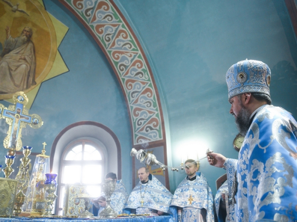 Пошук первоцвіту, «топтання рясту», обряди «вдовиного плугу» та випікання проскур-оберегів: як проходила «третя зустріч весни» на Благовіщення - INFBusiness