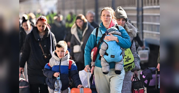 Тимчасовий захист добігає кінця: які зміни готує Європа для українських біженців - INFBusiness