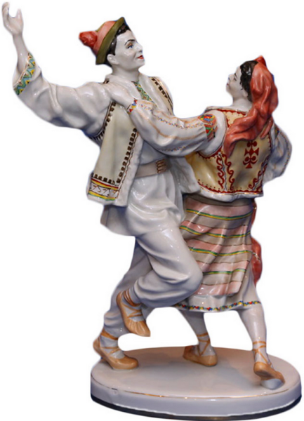 «У гуцульському вбранні є чимало знаків-оберегів», — колекціонерка Людмила Карпінська-Романюк - INFBusiness