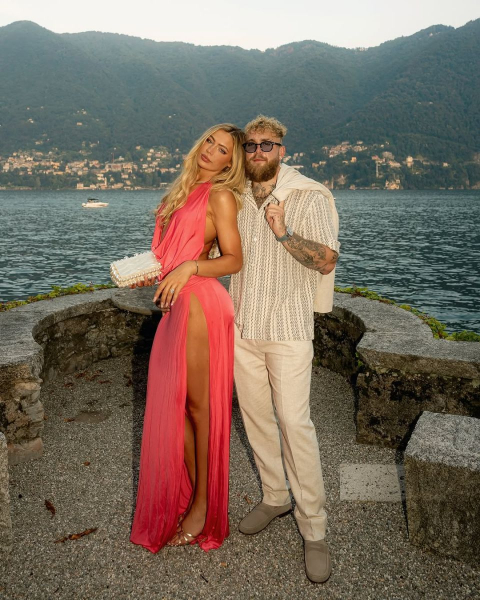 Комбінезон сексуальної олімпійської чемпіонки з Ігор-2026 пішов з молотка за величезні гроші (фото) - INFBusiness