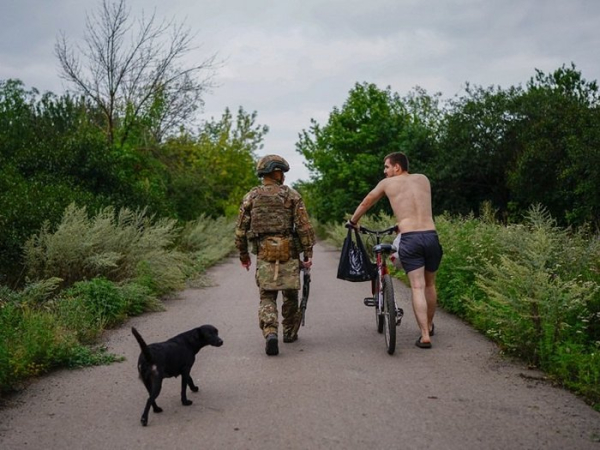 «Колись про цих воїнів будуть говорити як про творців української історії»: у Полтаві відкрили фотовиставку про бійців «Хартії» - INFBusiness
