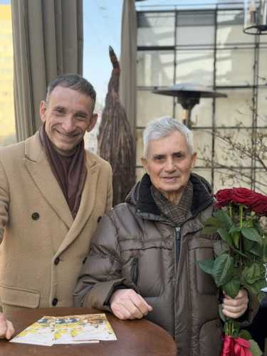 Журналіст Віталій Портніков показав батька, якому виповнилося 87 років - INFBusiness