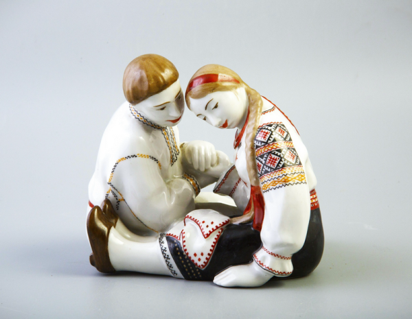 «У гуцульському вбранні є чимало знаків-оберегів», — колекціонерка Людмила Карпінська-Романюк - INFBusiness