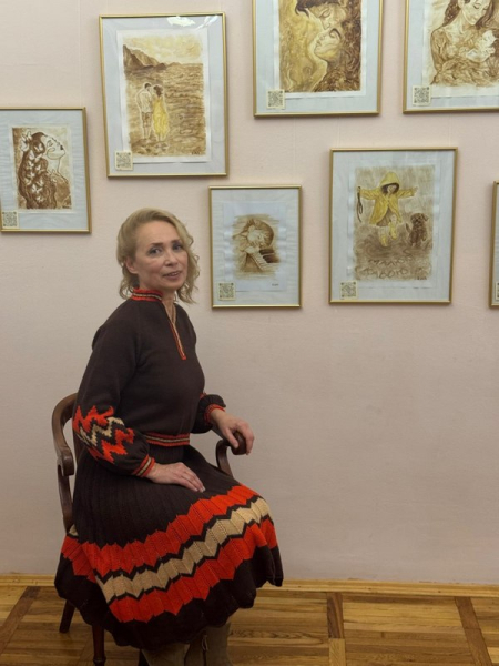 «Кава — це не фарба, а жива біоенергетична субстанція»: у Полтаві науковиця створює неймовірні картини, що оживають у смартфонах - INFBusiness